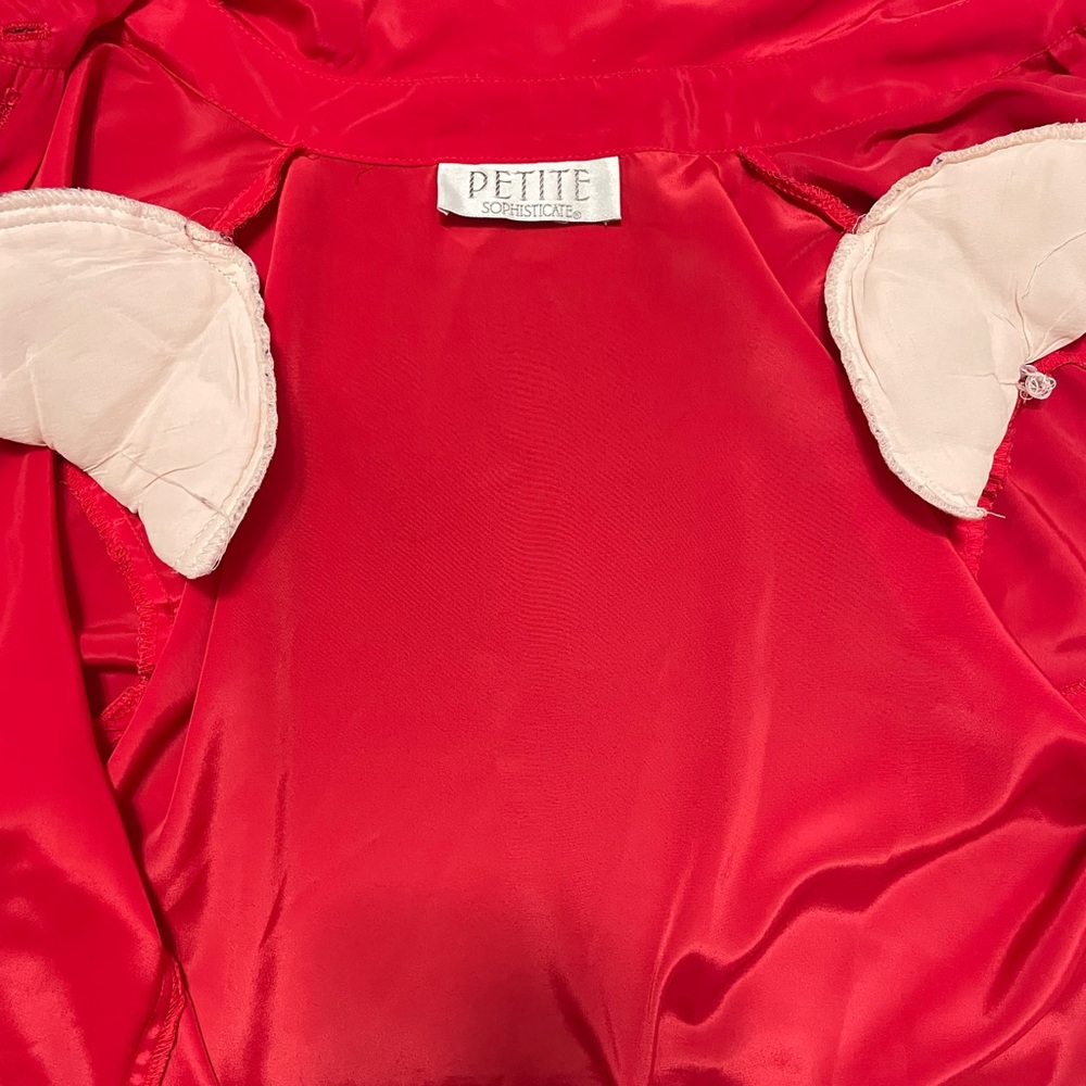 🚨CLEARENCE SALE 3x10🚨PETITE SOPHISTICATE VINTAGE RED BLOUSE - Picture 5 of 8